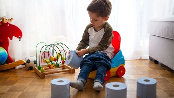 toddler on potty