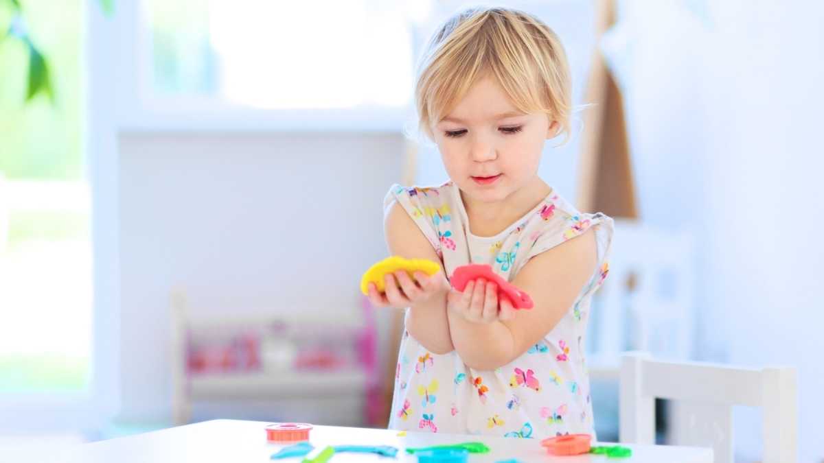 21 Distraction Techniques For Toddlers