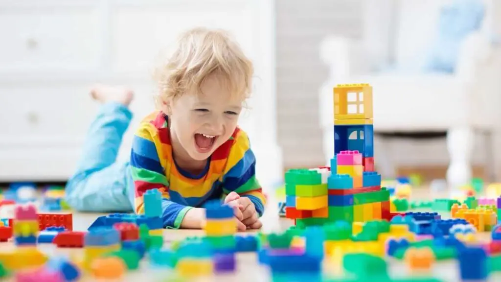 toddler solo play with legos