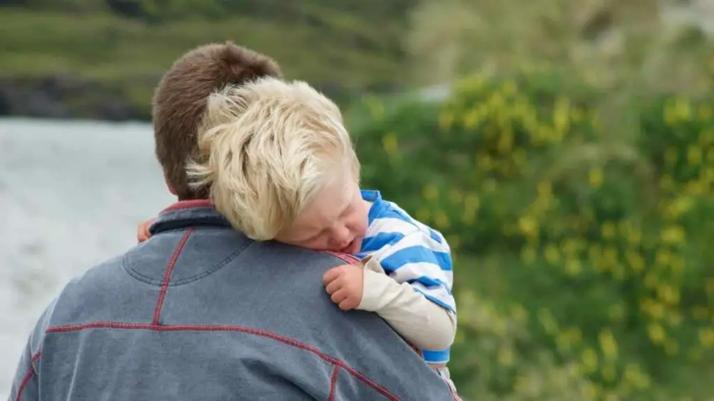 dad with toddler