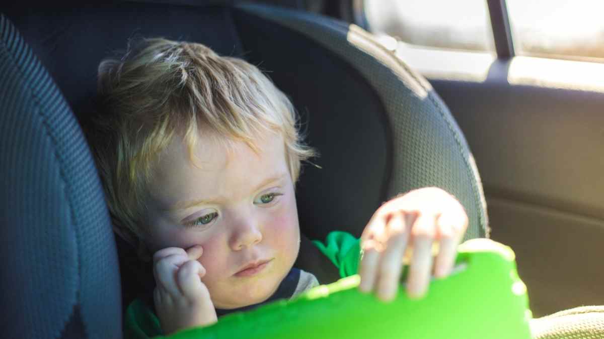 travel activities for toddlers in the car on tablet